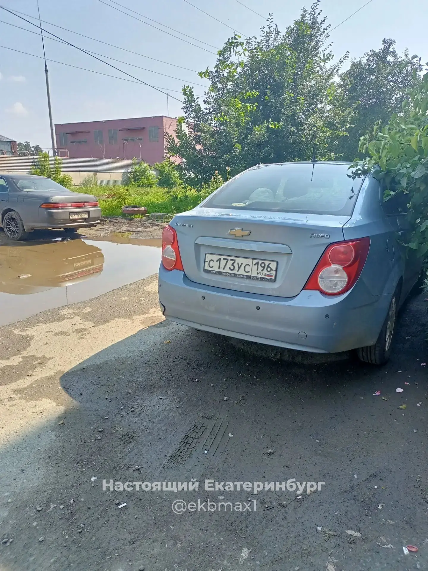 Паркуются прямо под окнами.Целыми неделями стоят.Куда обратиться?

Спрашивает Валентина

Прислать но