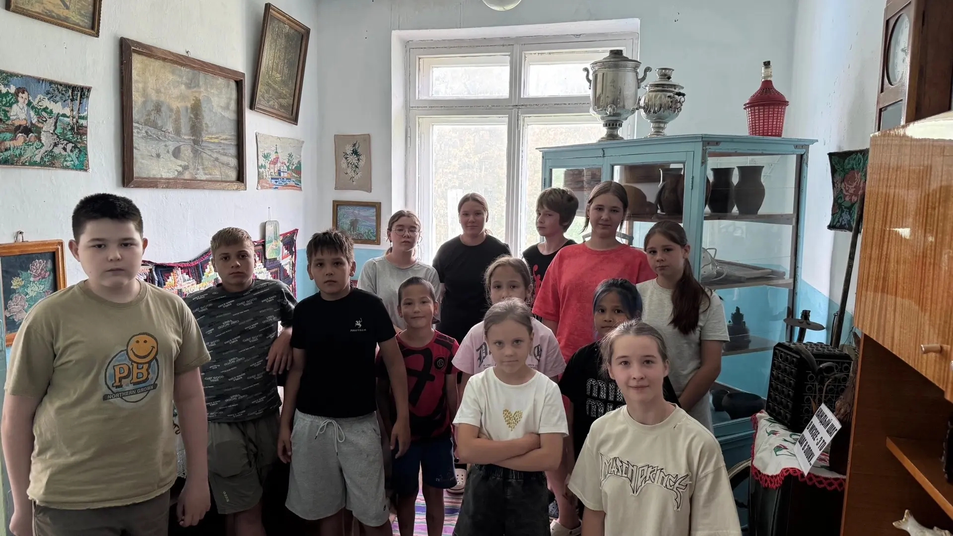 🔥 День открытий в нашем лагере пролетел на ура!

Сначала мозговой штурм — интеллектуалка «Обитатели