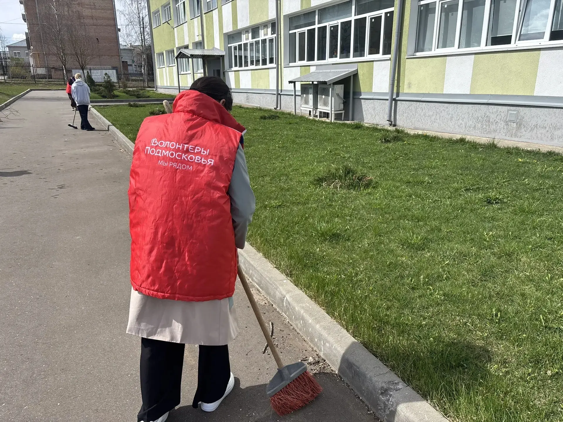 Чистоте — быть!🧹  На протяжении апреля учащиеся 7-10 классов нашей школы под руководством учителей т
