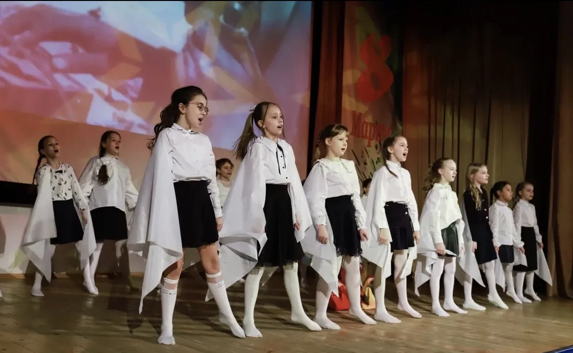 🎶В нашей школе прошёл конкурс военной песни  Казалось бы, эти песни знают наизусть бабушки и дедушки