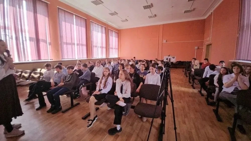 ❗Как прошел моноспектакль «Об этом, мой друг, не вспомнить нельзя»  Сегодня в Центре образования – ш