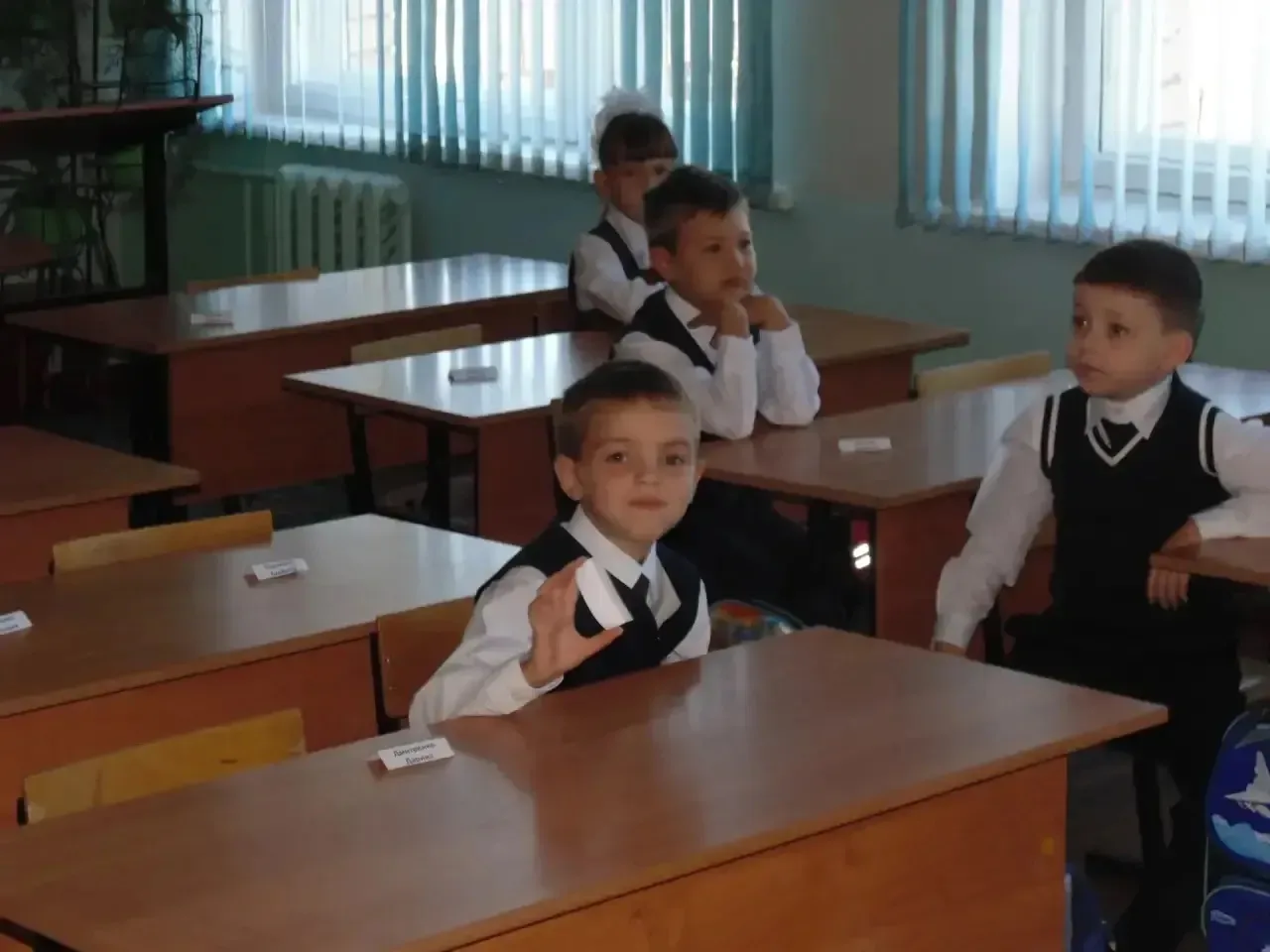 Акция «Мой самый первый звонок» — смотрим на наших выпускников! 🎓🔔