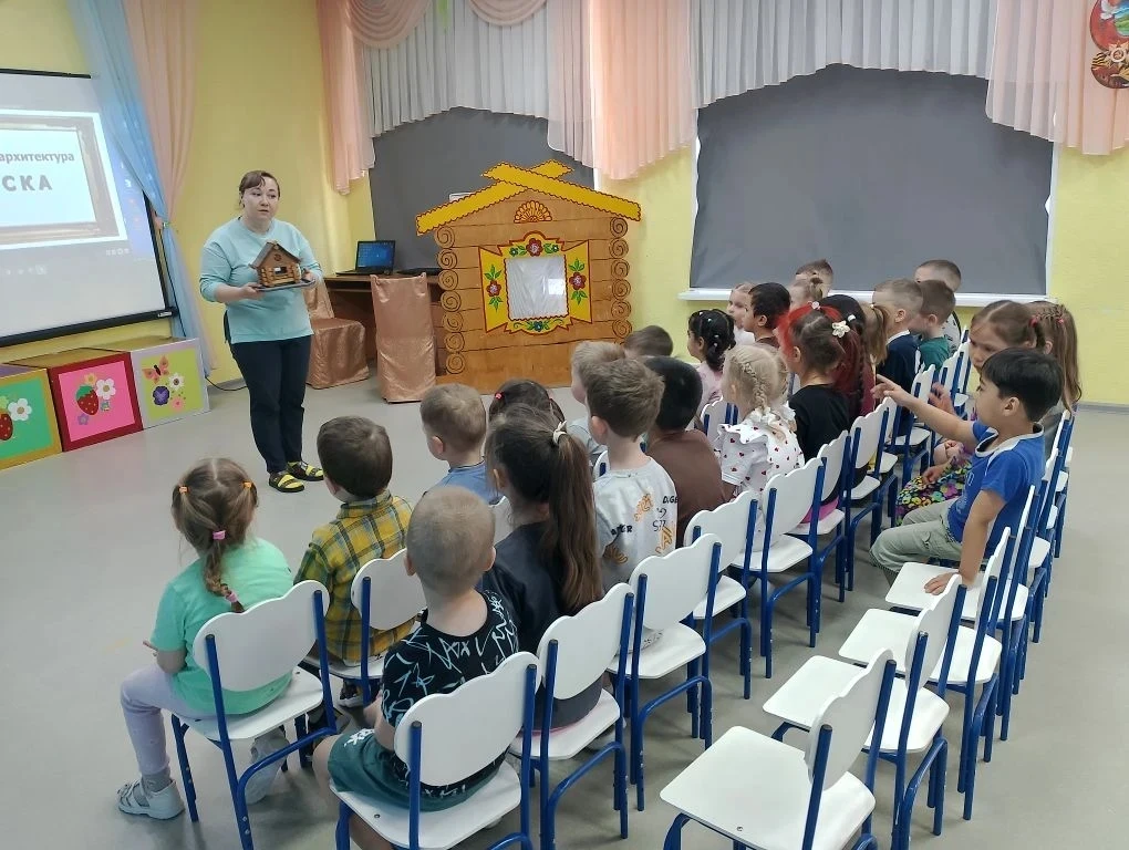 📅 На этой неделе наши воспитанники совершили увлекательное путешествие во времени, не выходя из гру