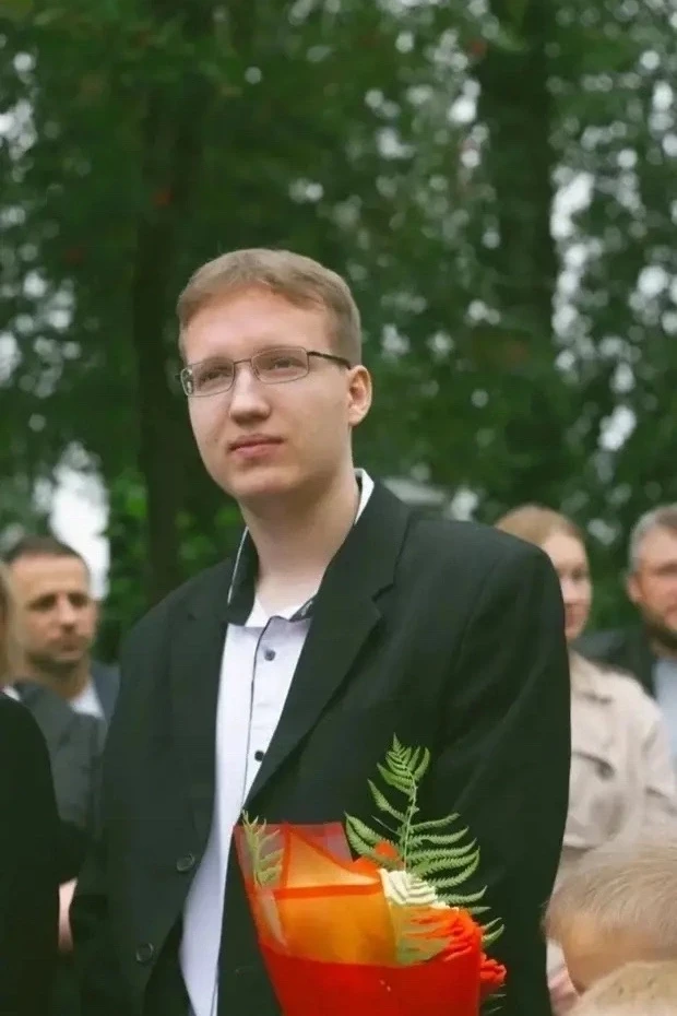 Продолжаем рассказывать об успехах наших выпускников. 

💥Левченков Лев, выпускник 11 класса  гимназ