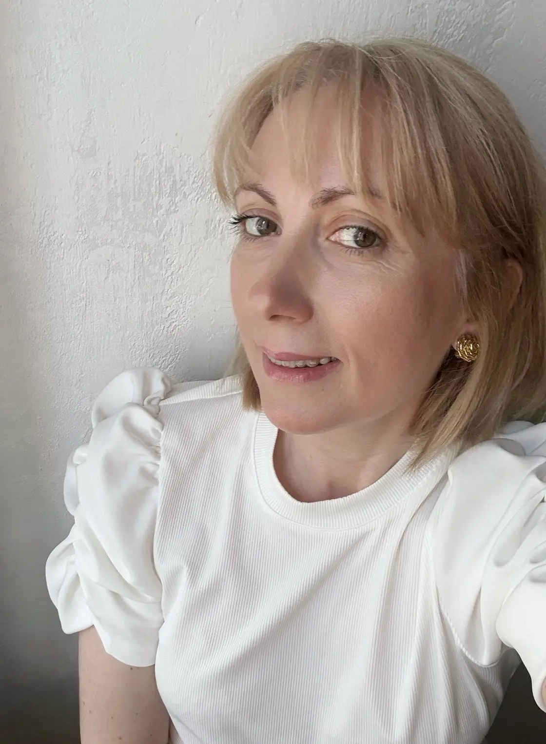 ❤️ Что бы я сказала себе 20-летней, если бы могла вернуться назад?

Иногда я думаю…
Если бы можно бы