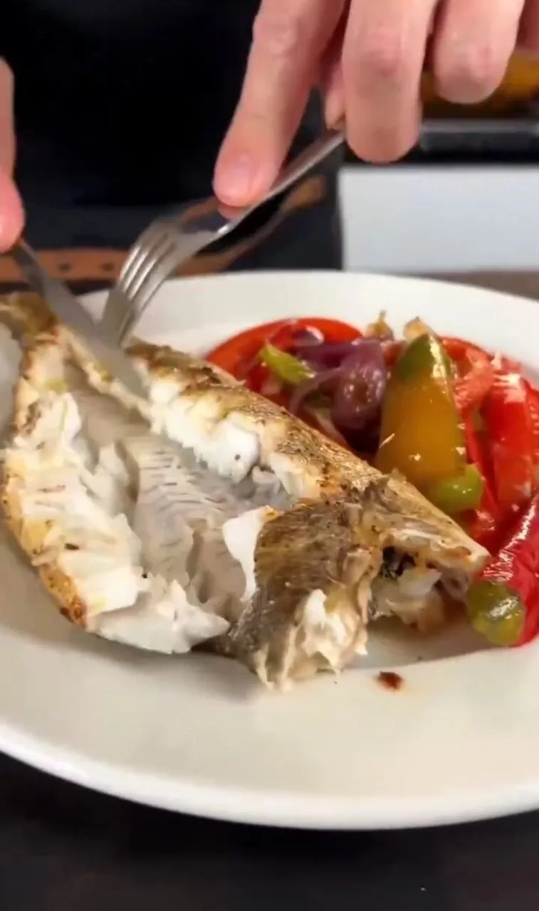 🐟 Нежный запечённый судак с пряным тимьяном и сочным гарниром из карамелизированных ов...