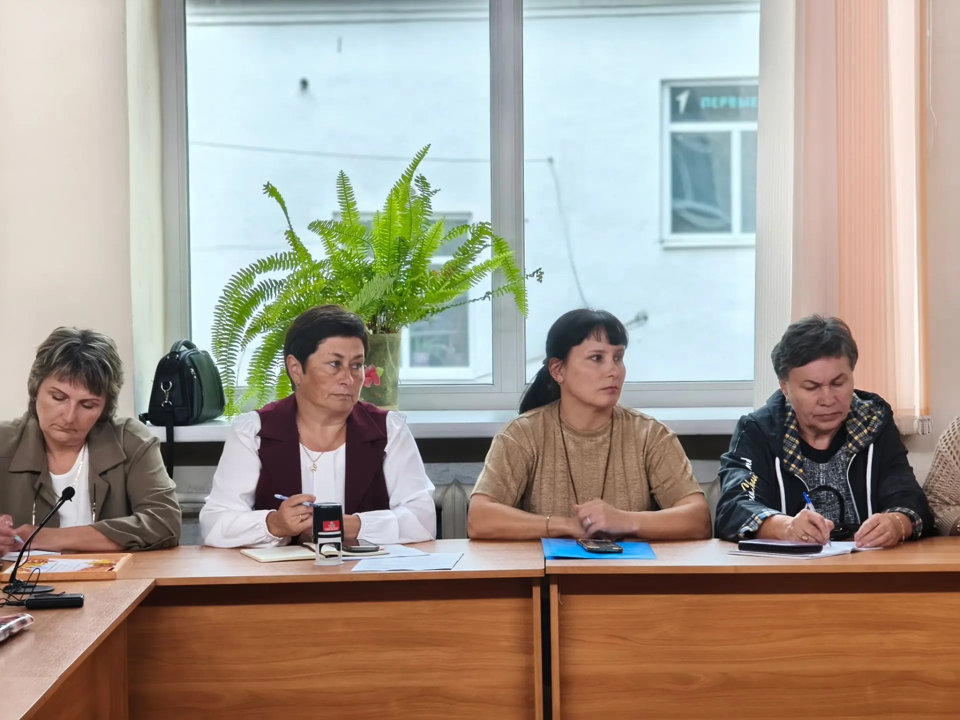 📚 В преддверии 1 сентября в администрации округа прошла рабочая встреча исполняющей по...