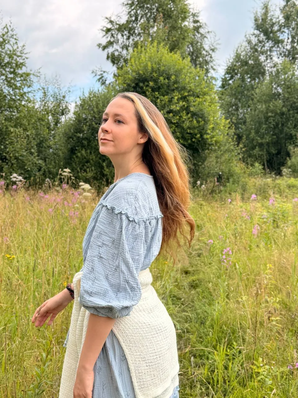 Возвращаюсь к вам.♥️
2 недели тотально в себе и живой деревенской жизни, обрубив все привязки, и я с
