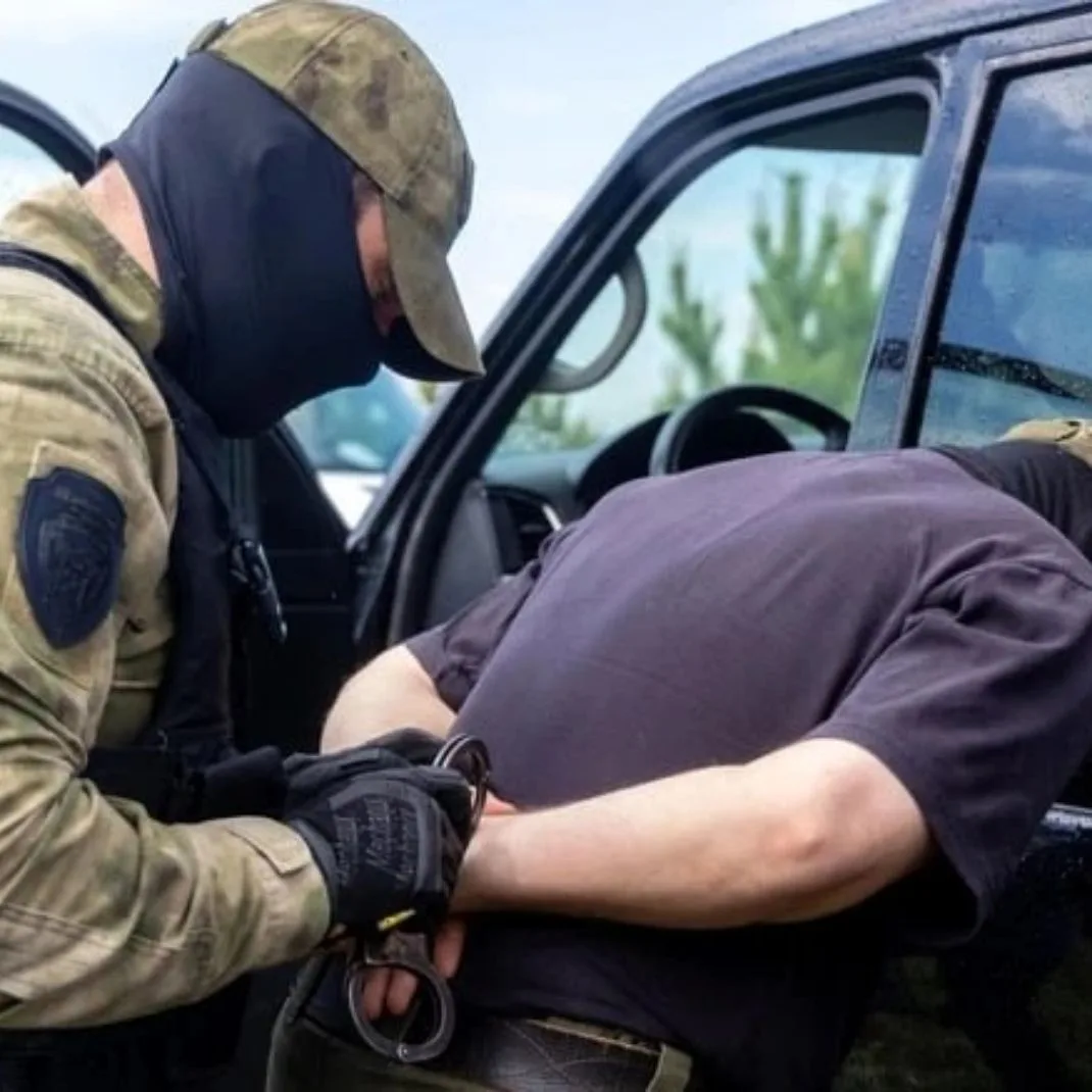 Подозреваемый в педофилии умер у следователя в кабинете. Мужчина жил в частном доме под Первоуральск