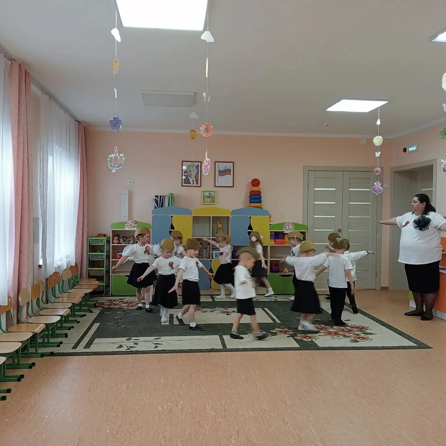 Славный праздник - День Победы,