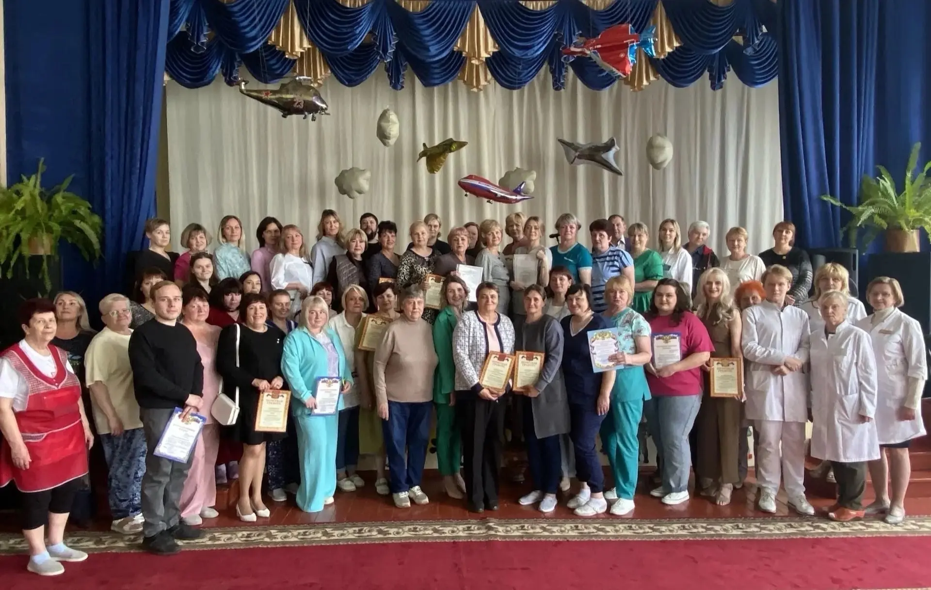 🎉Двойной праздник
✅В июне мы традиционно отмечаем два важных праздника - День социального работника