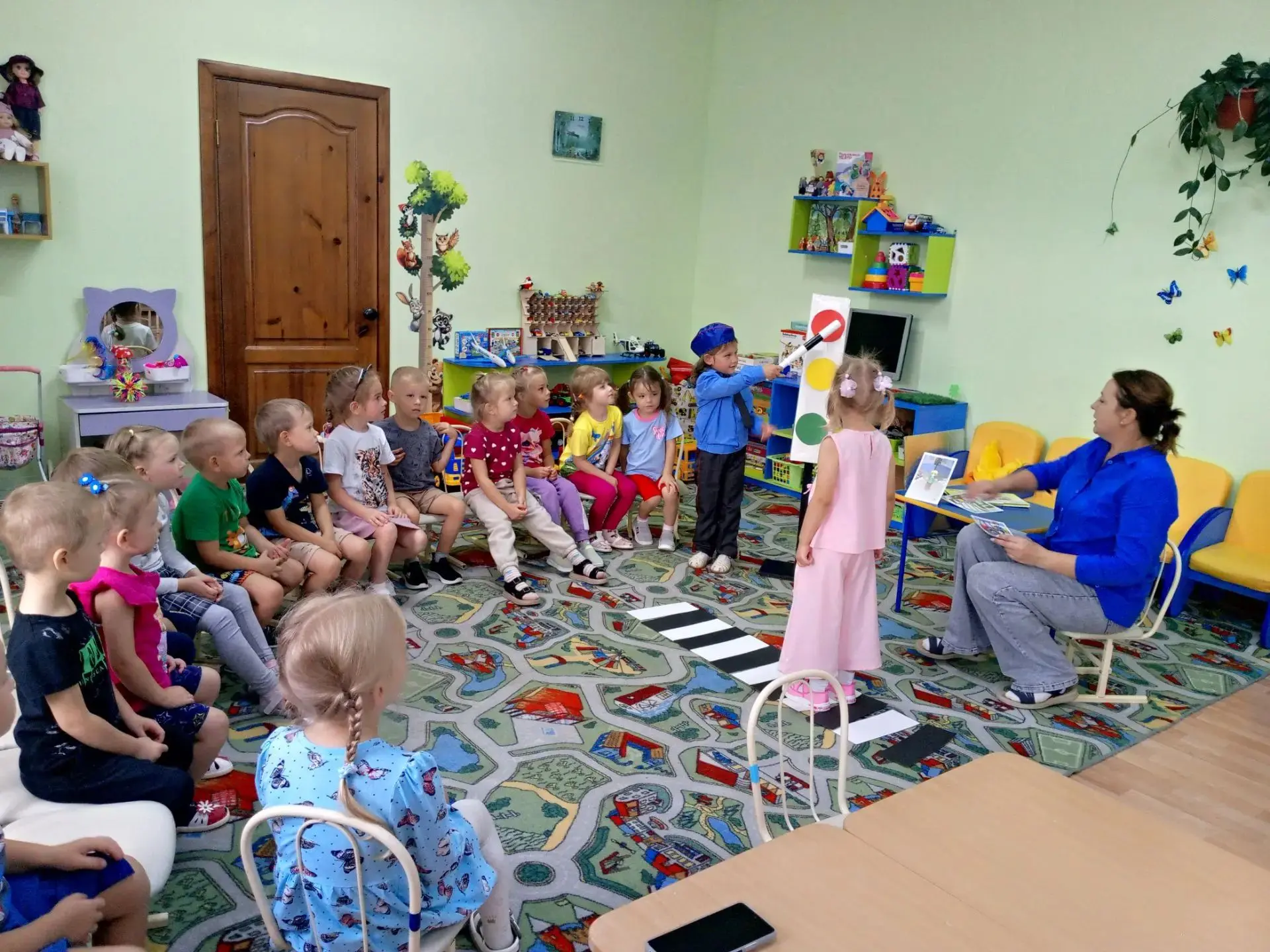 В детском саду «Светлячок» прошёл день «Будь здоров, малыш!», посвящённый знаниям прави...