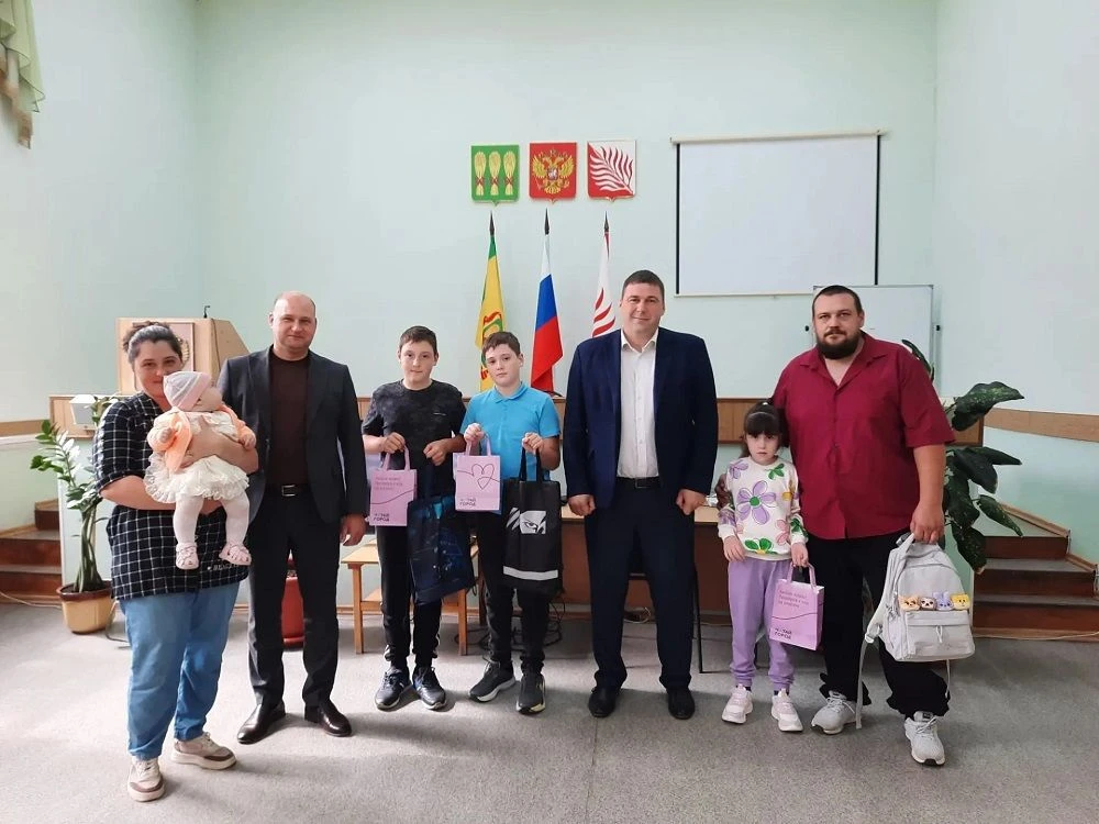 В Иссинском районе продолжается добрая традиция — ежегодная благотворительная акция «Со...