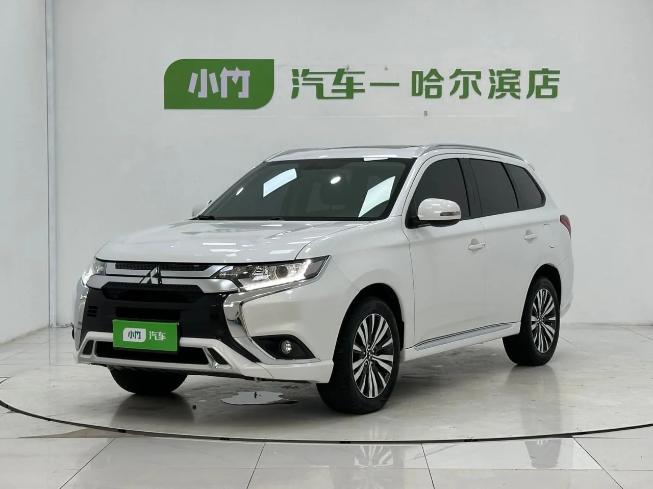 Mitsubishi Outlander (Китай)

· Год выпуска: декабрь 2021
· Пробег: 21 000 км
· Двигатель: 2.0 л
· П
