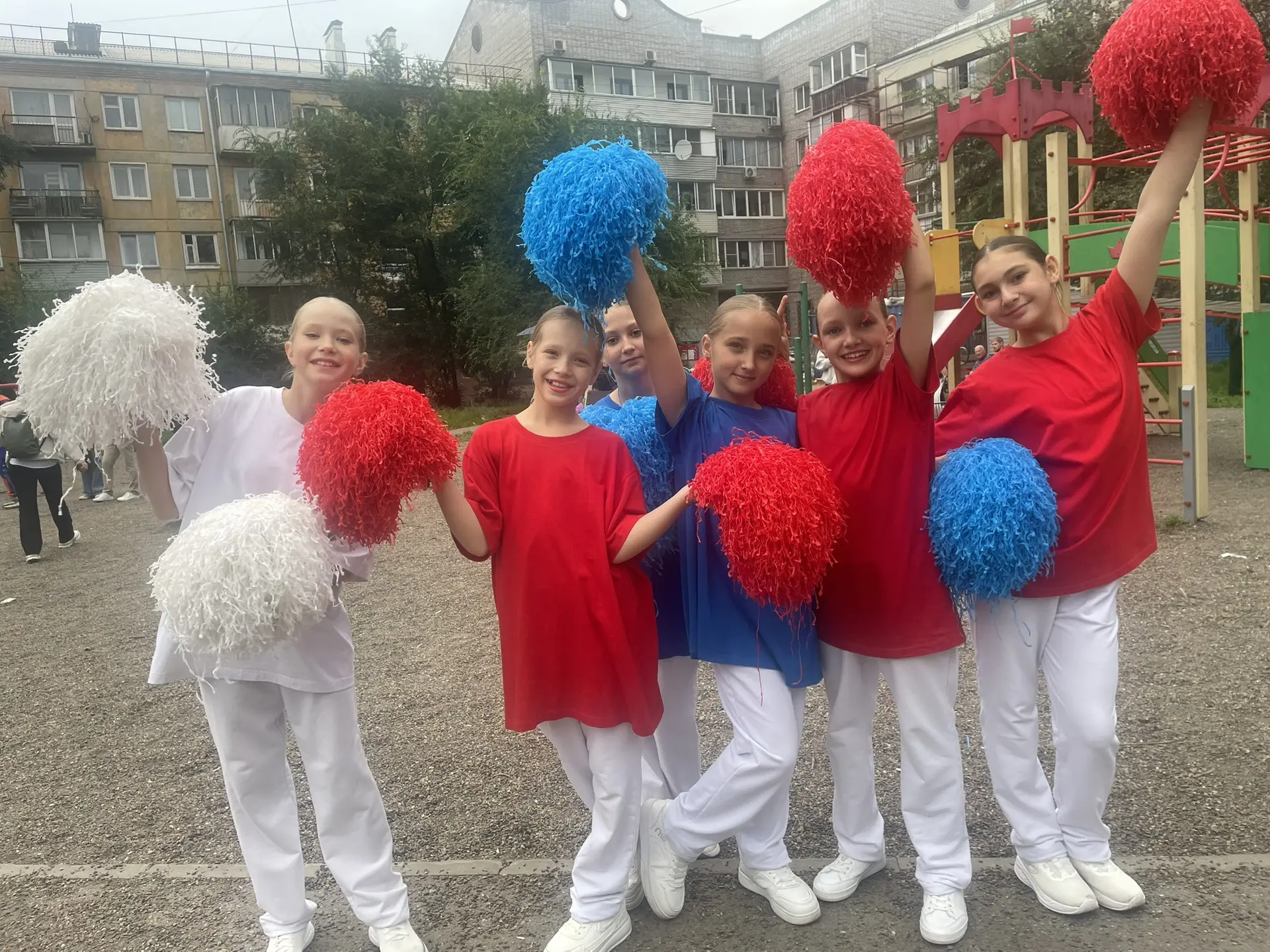 Праздник двора - это всегда про тепло, улыбки и хороших соседей 🤗