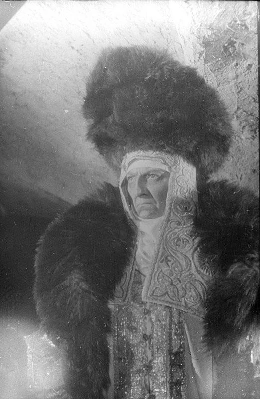 Фотопробы Фаины Раневской на роль Ефросиньи Старицкой в фильме "Иван Грозный" (1942)