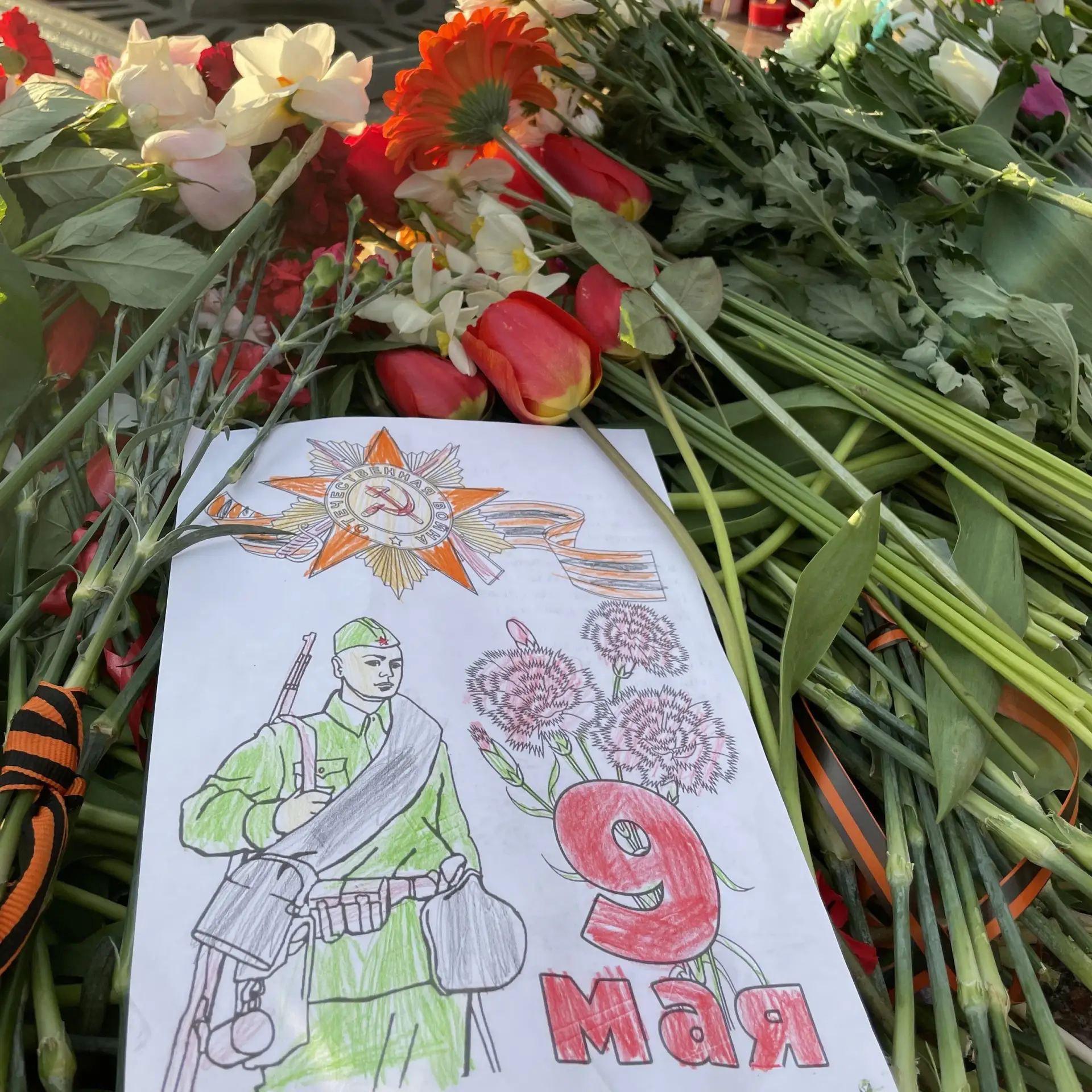 🕯️ Эстафета памяти: День Победы в каждом сердце  9 Мая — это не просто дата, а живая нить, связывающ