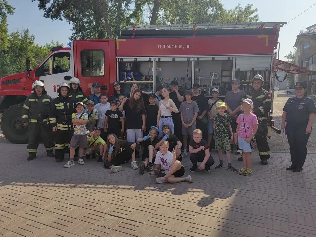 🧑‍⚕🧑‍🚒🧑‍✈День профессиональной ориентации в лагере школы № 4: мечты о будущем стали ближе

16 ию