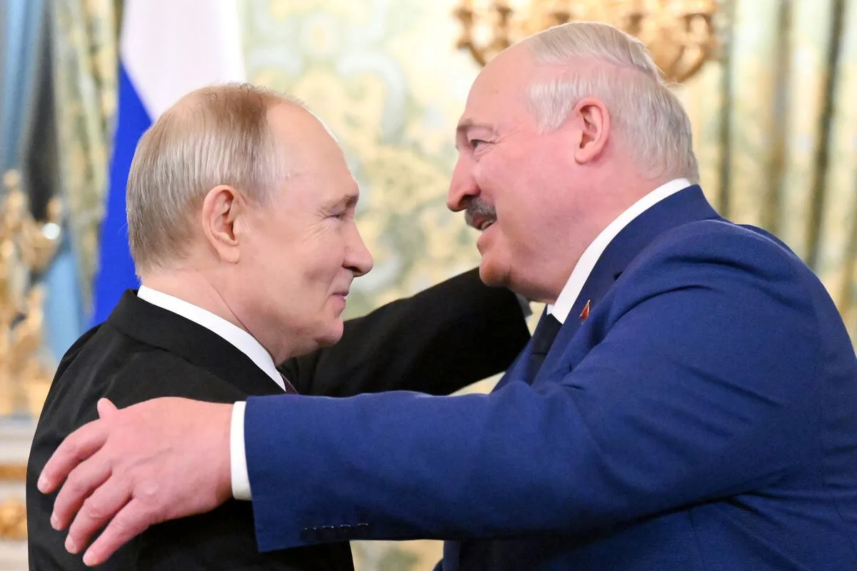 Лукашенко поздравил Путина с днём рождения и заявил, что ценит его настрой на укреплени...