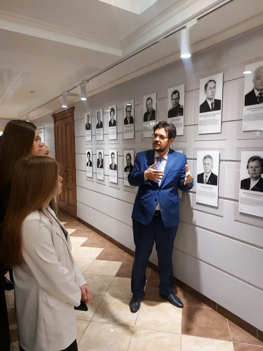 🇷🇺 Студенты колледжа посетили Парламентский центр.  Студенты специальности «Юриспруденция» совместно