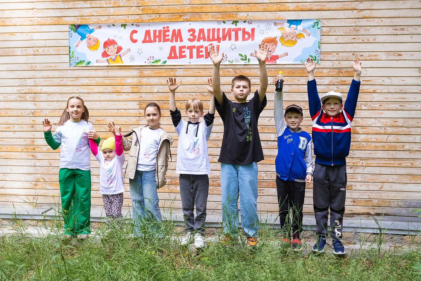 ↗️ День детских улыбок

Отметили День защиты детей и наградили участников проекта «Школьник Росатома