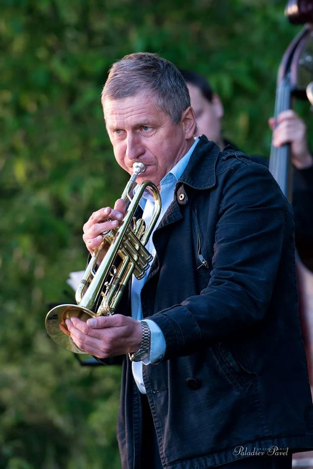 Сегодня 70 лет исполняется абсолютной легенде ярославского джаза, прекрасному музыканту...