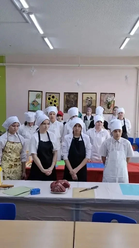 🎓Неделя математики в 7 «А» классе завершилась комбинированным уроком математики и труда. В Год единс