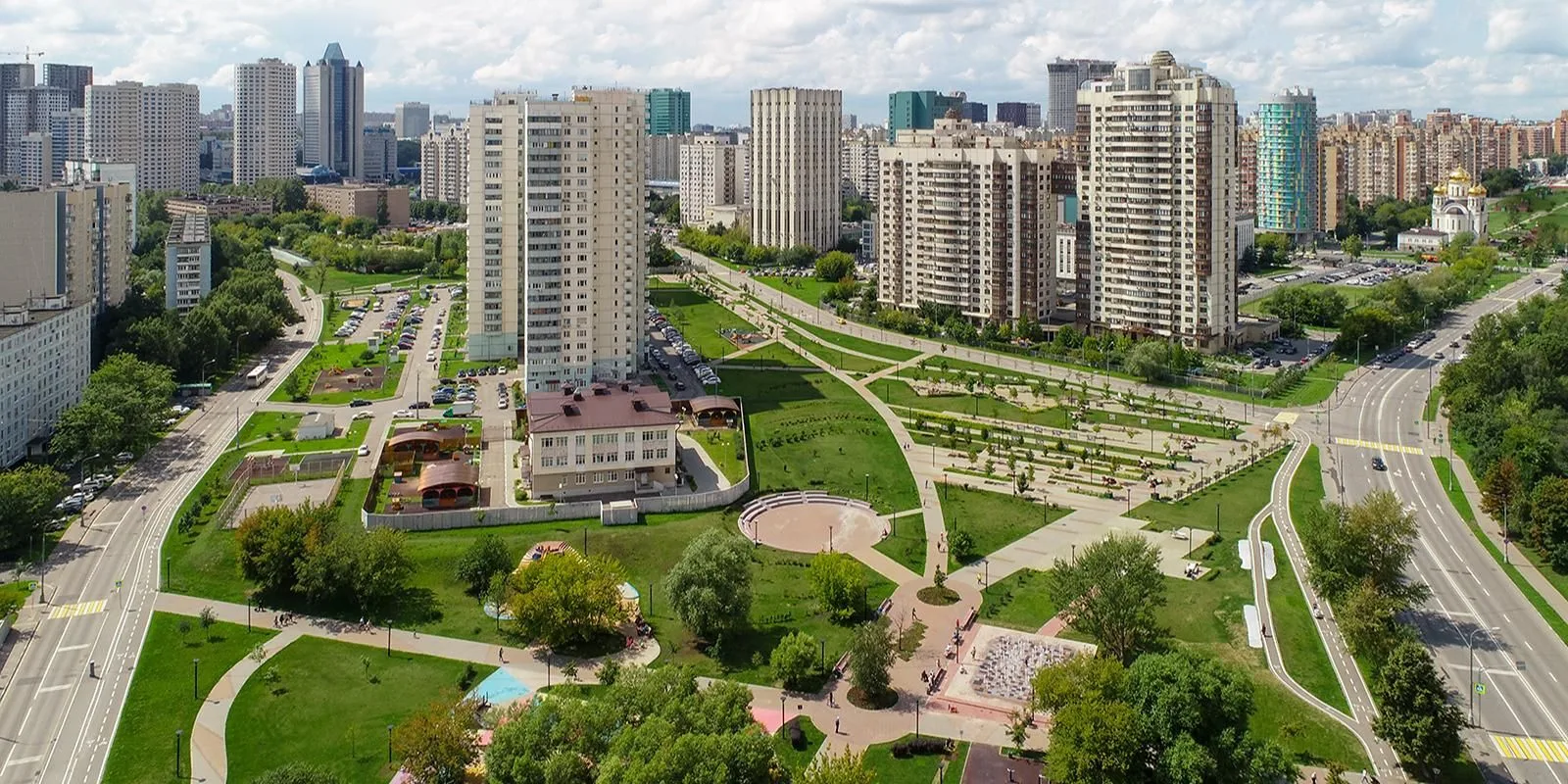 🏢 Мэрия Москвы отчиталась о передачи в общедолевую собственность более 3 тыс. кв. м подвалов и черд