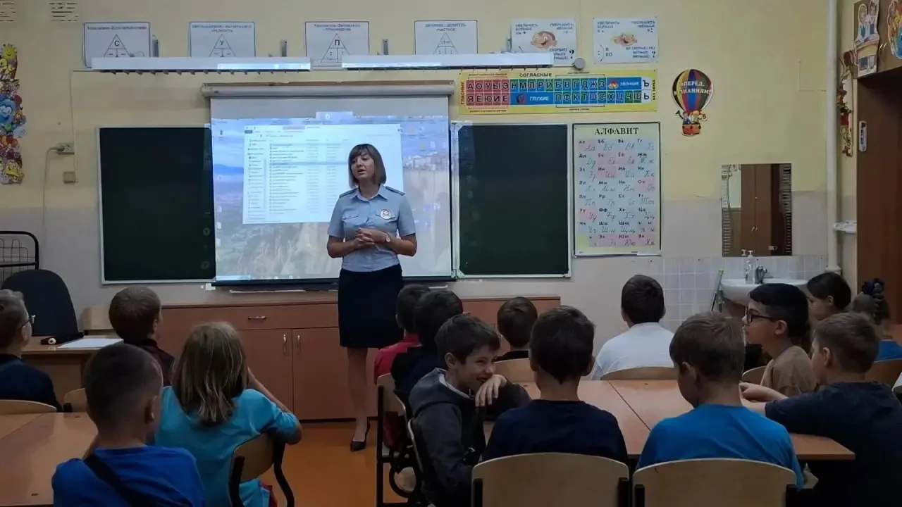 🎉 Безопасность — превыше всего! 🎉Сегодня в пришкольном лагере «Юный патриот России» состоялось по-