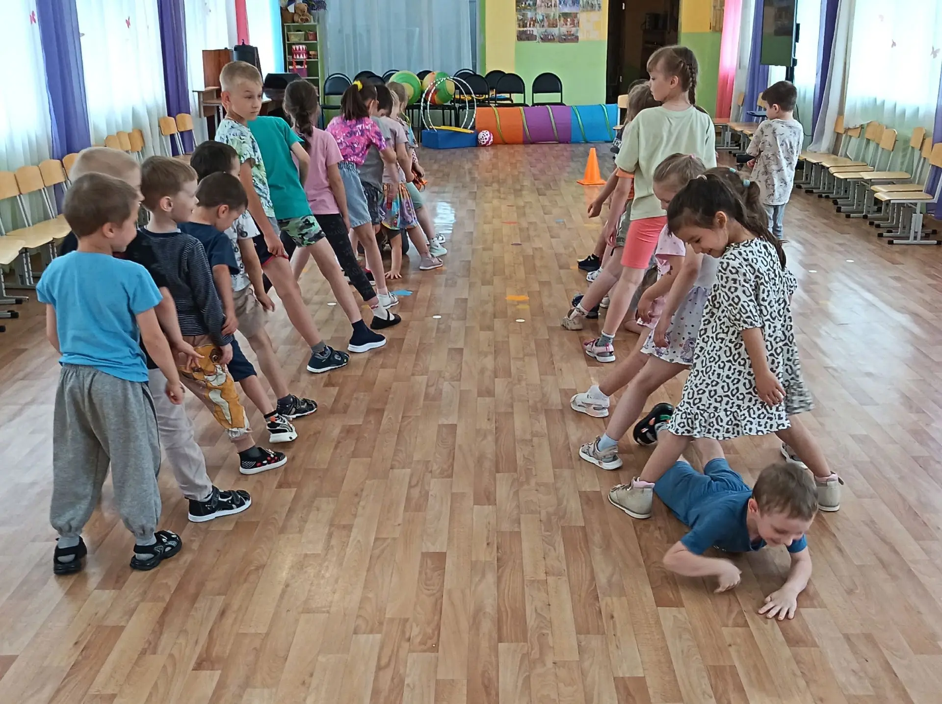 Веселые старты у дошкольников
В нашем детском саду прошли увлекательные спортивные соревнования под 