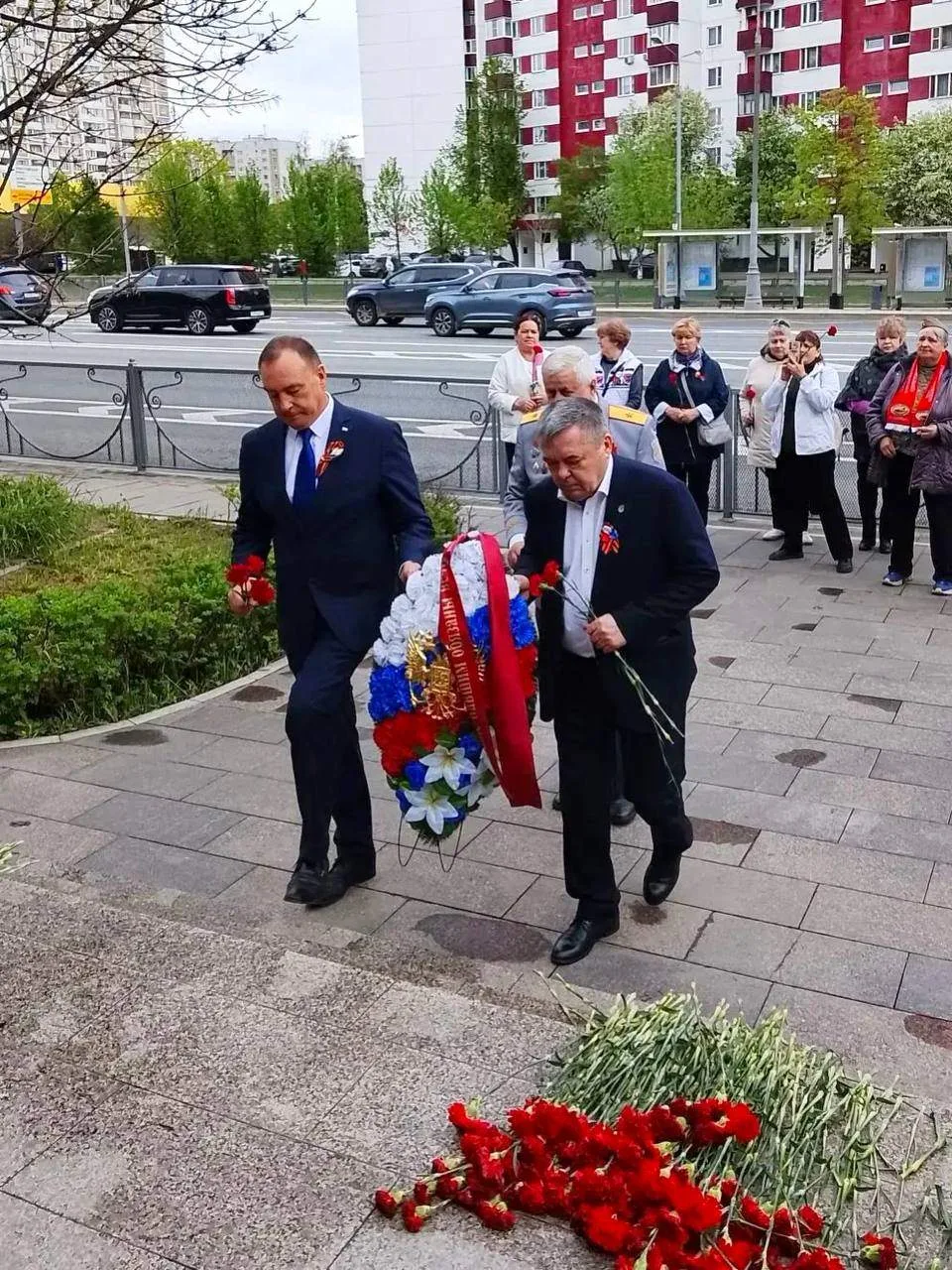Вечная слава героям Великой Отечественной войны!  Ежегодно, в День Победы, мы вспоминаем тех, кто за