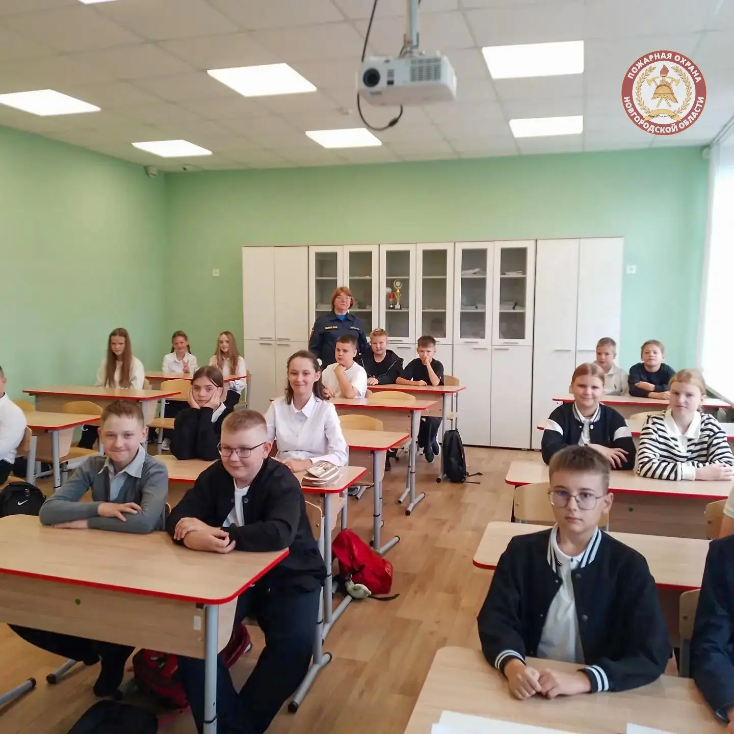 📝 В школах Любытинского муниципального округа прошли открытые уроки, организованные 7 ...