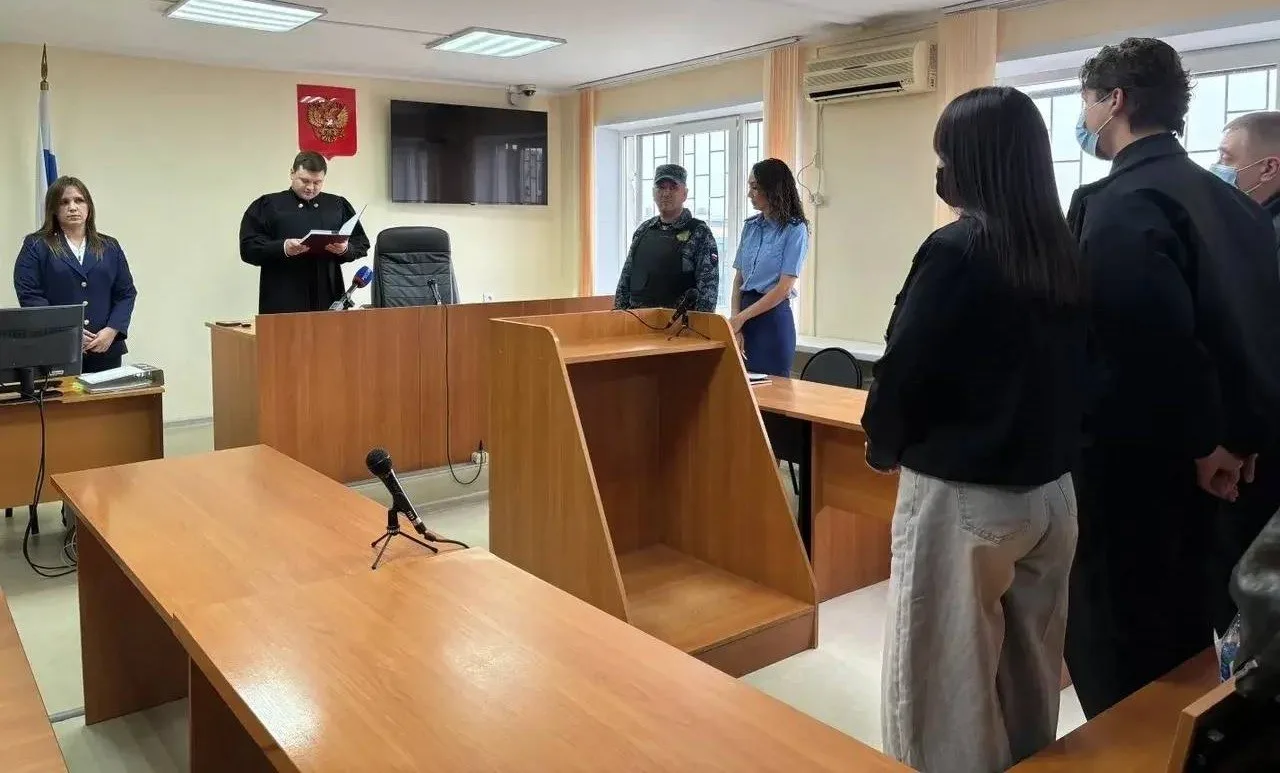 В Оренбурге вынесли первый в России приговор по делу об организации деятельности ЛГБТ-с...