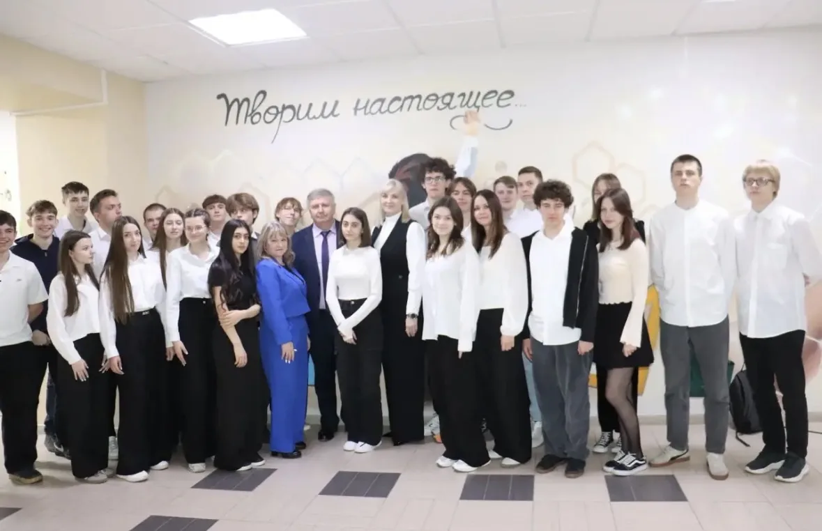 «Дружба народов — сила России»: в школе №38 прошло мероприятие к Году единства народов России  🇷🇺 В 