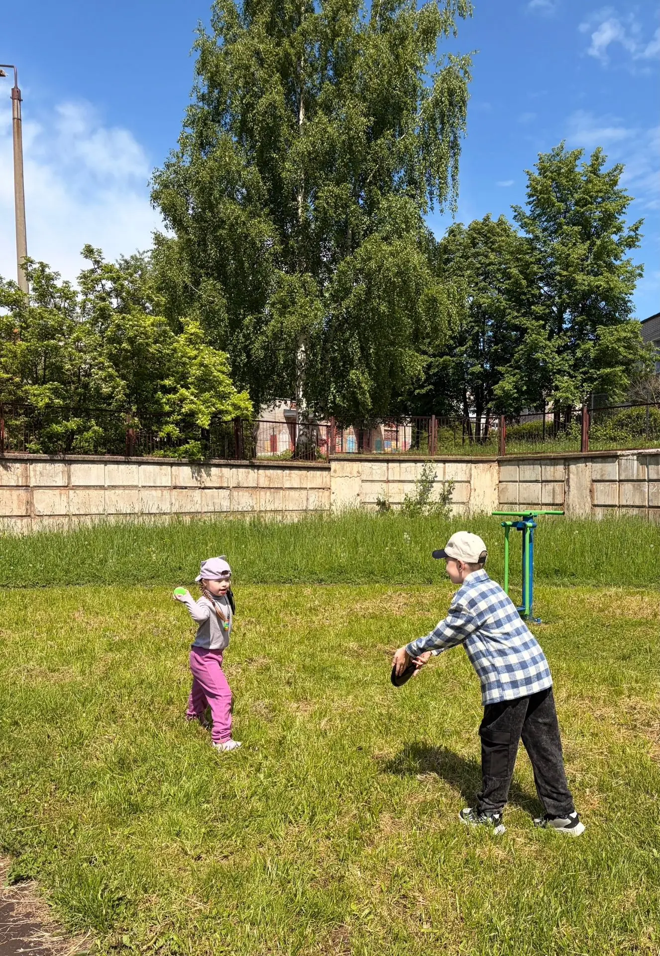 Незаметно пролетела первая неделя в пришкольном лагере «Непоседы» для ребят 1 «Г» ресурсного класса!