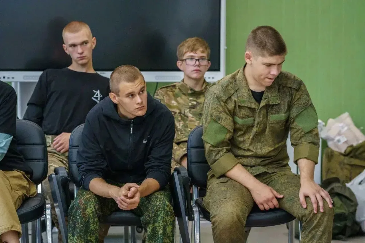 🇷🇺 Юнармейцы Мошковского района стали участниками областной профильной смены «Тактико-специальная 