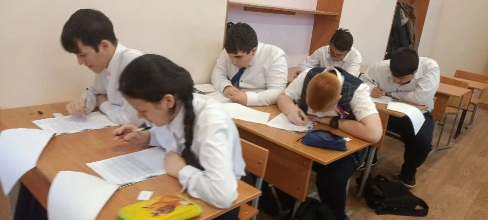 Сегодня в 8-х классах нашего лицея прошел ответственный этап — Всероссийская проверочная работа по р