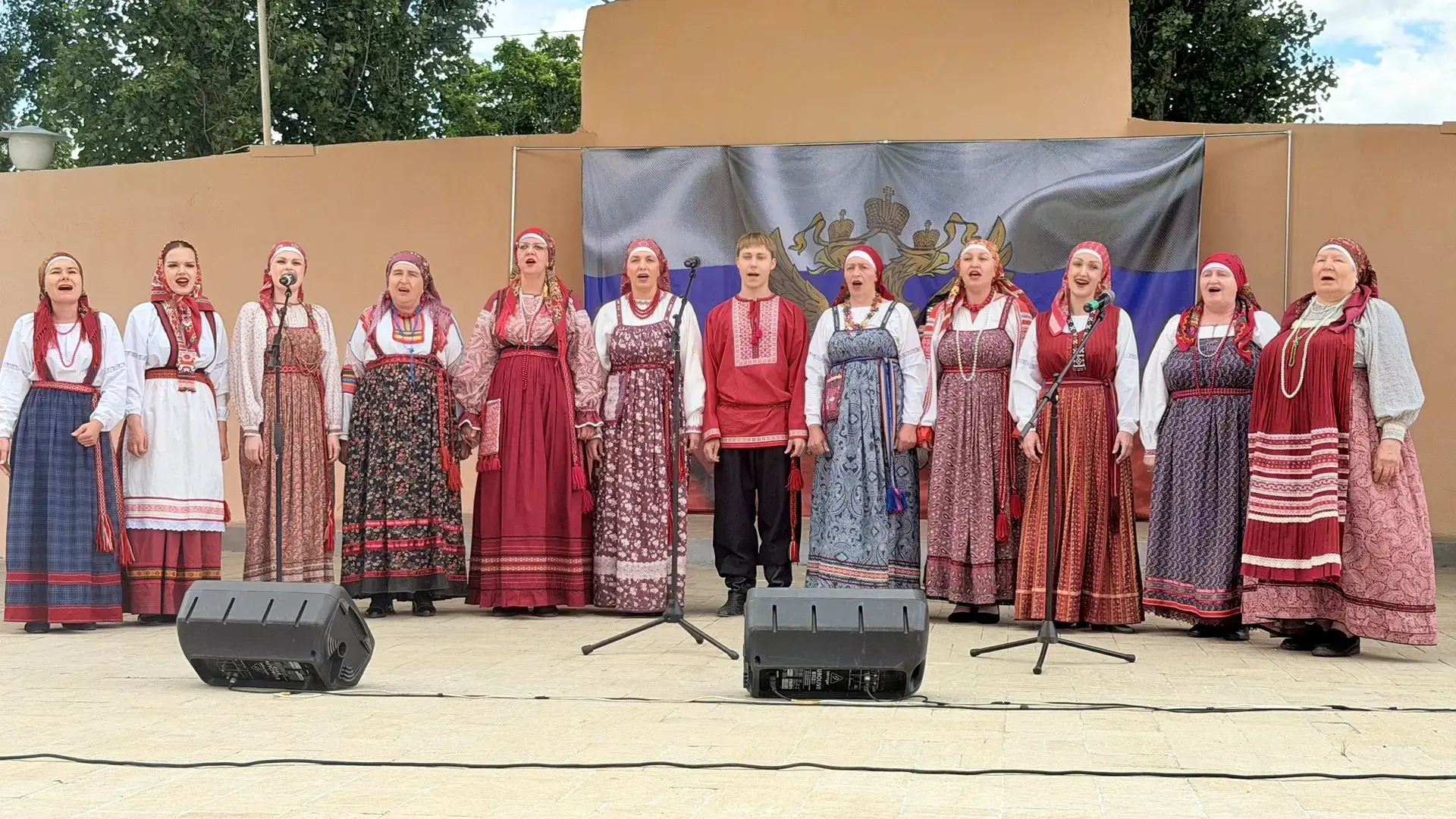 20 июня парк им. Куйбышева в Балашове наполнился звуками искренних песен и теплом сердец!

На летней