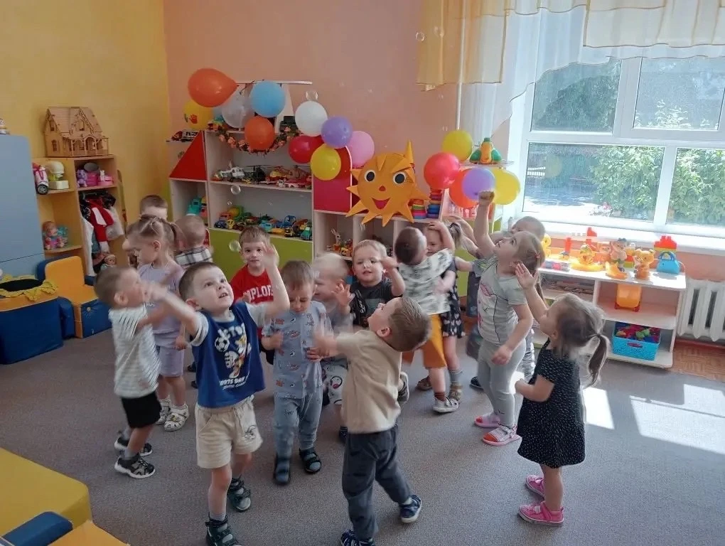 🎉 Вчера в нашем детском саду гремел праздник: мы отмечали День защиты детей! 🎈