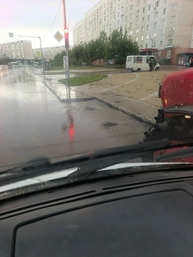 Неужели ливнёвки на Сквере начали работать?