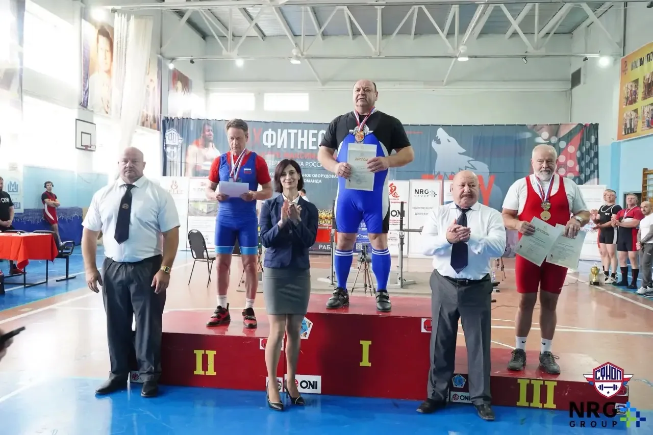 🏋🏼‍♂️Севастополец Александр Карицкий завоевал три медали всероссийских соревнований п...
