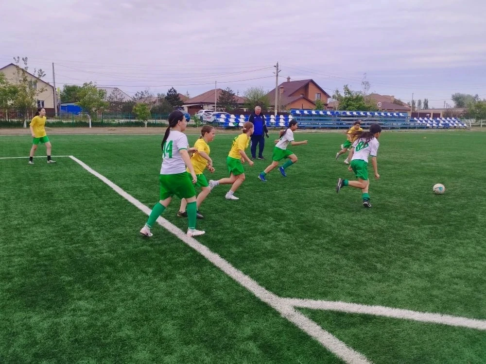 ❤️Гордость школы: успехи наших футболистов на зональном этапе!  ⚽️5 мая на стадионе с. Началово сост