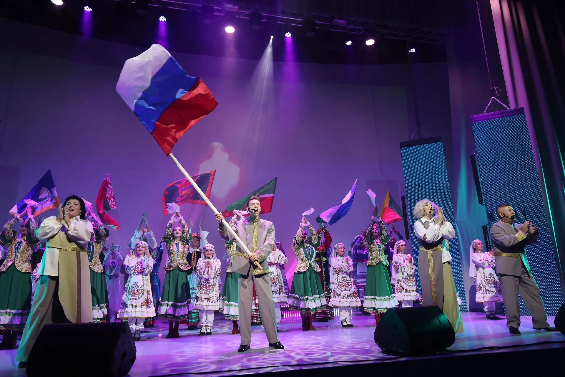 🎉В ДК «Даурия» прошёл праздничный концерт ко Дню шахтёра!