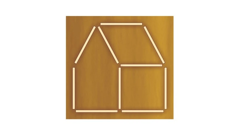 🏠 Дом из спичек смотрит в одну сторону. Разверните его в другую.