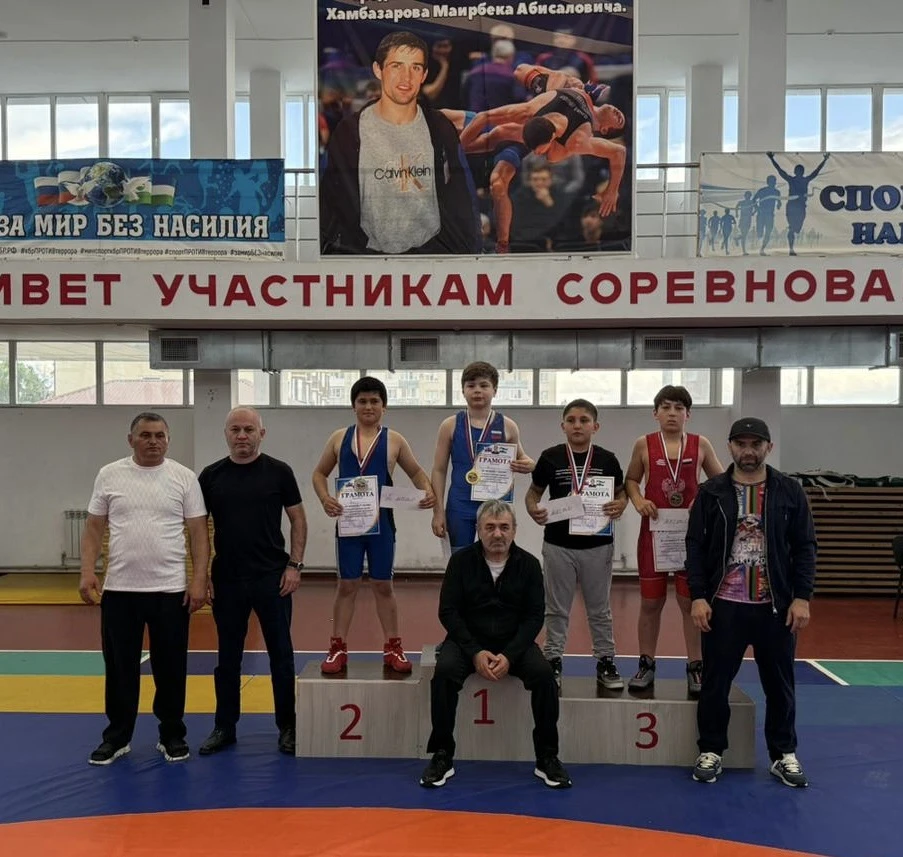 23 мая в СК «Терек Олимп», прошел открытый районный турнир по греко-римской борьбе сред...