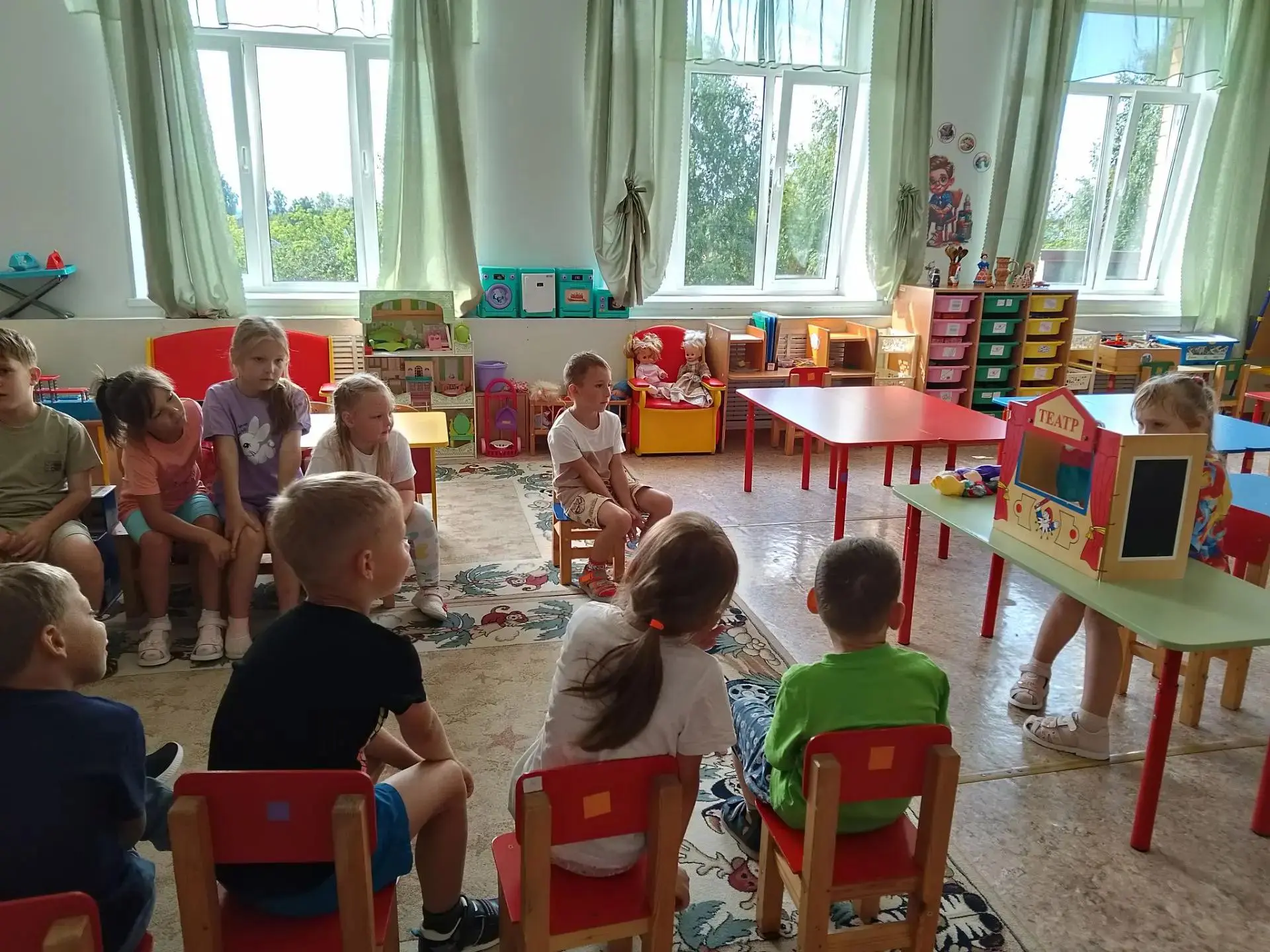 Сегодня дети отправились в летнее путешествие по сказкам! 🧚‍♀️✨
