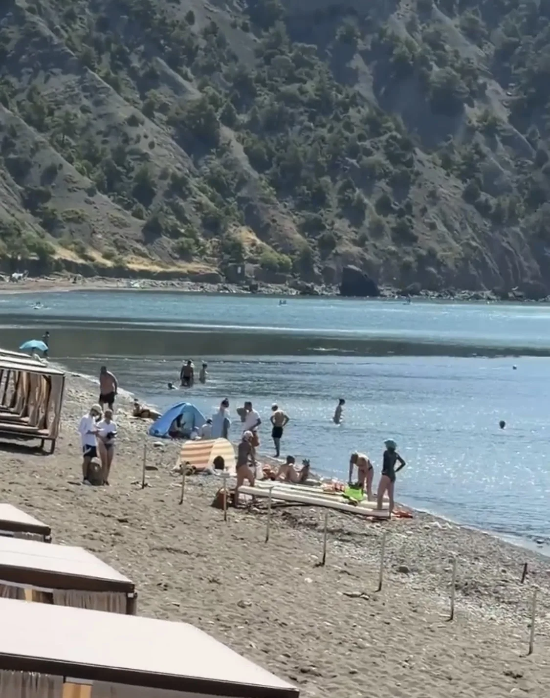 В селе Весёлое сейчас самый разгар палаточного сезона ⛺️