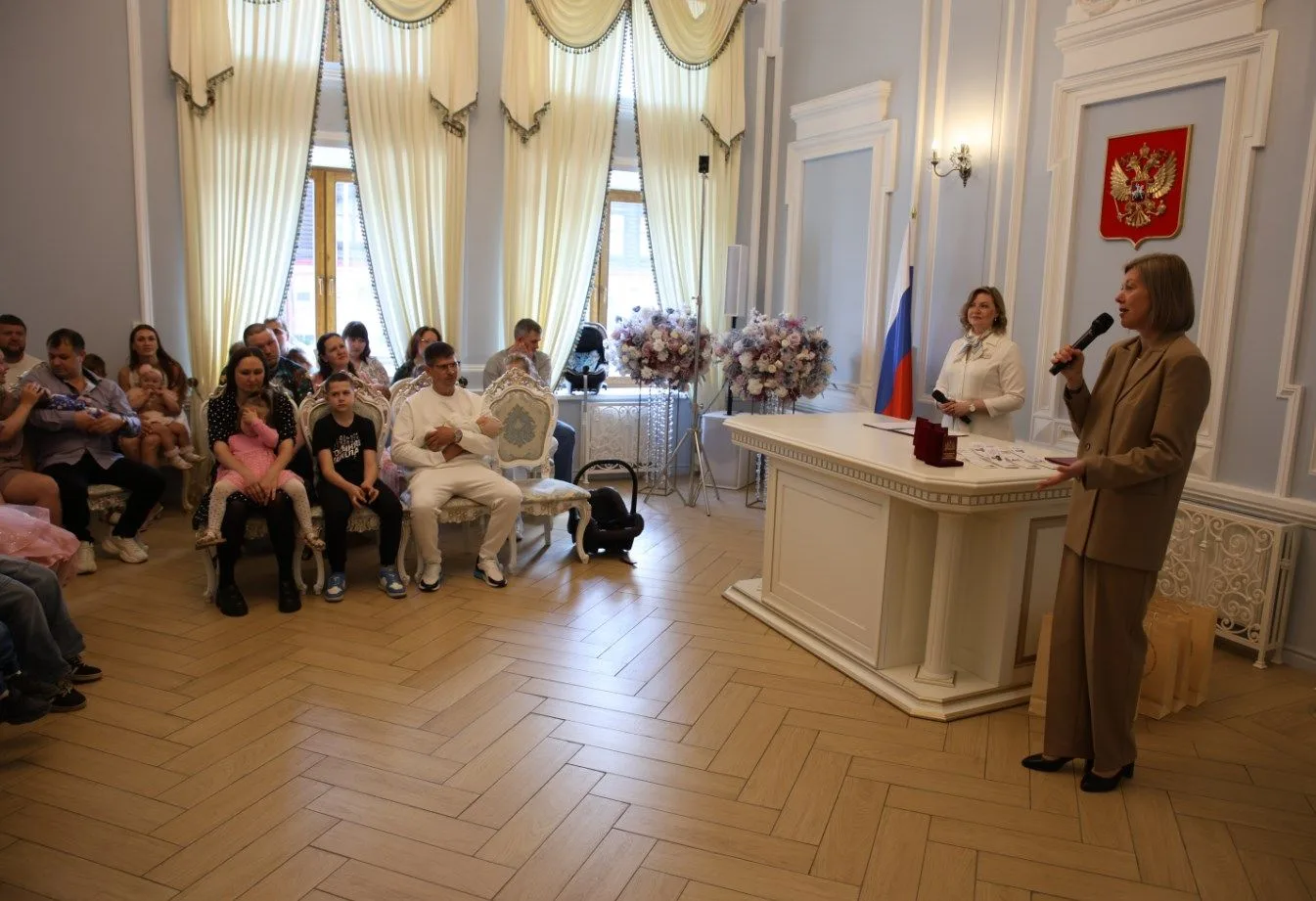 Светлая аура от Дня защиты детей и Всемирного дня родителей подарили удивительную и уни...