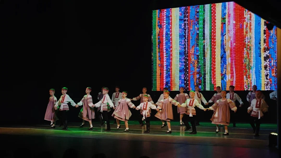 Ярко и красиво подвели итоги года! ✨  На сцене Зимнего театра прошел традиционный отчетный концерт о