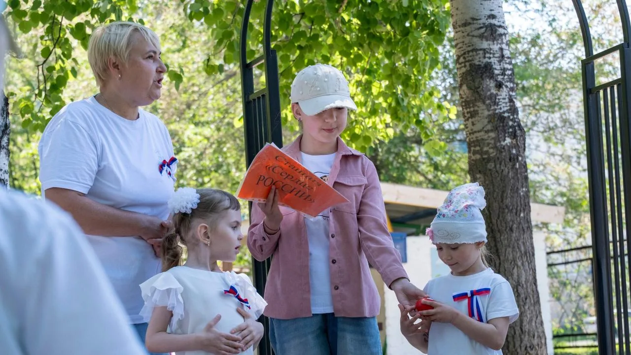 🤗В детском саду «Рябинка» (МБДОУ №38 п. Эльбан) состоялось увлекательное приключение, посвященное Д